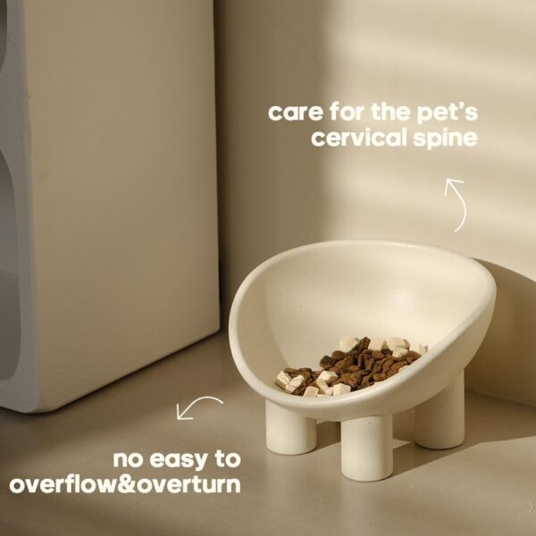 Four-Legs Ceramic Cat‘s Bowl, Chubby Cute Pet Bowls, Matte Crème